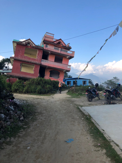 zerstörtes Haus, Erdbeben Nepal, Chisopani, Langtang Trekking